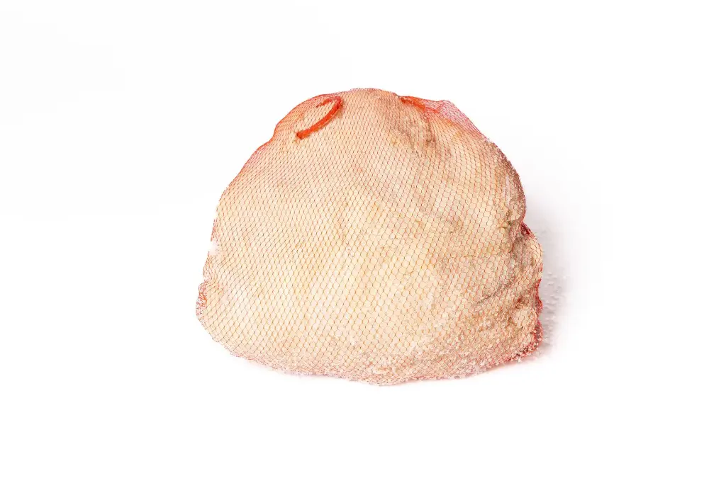 NATURAL HOG CASINGS 35/38 LW NET PACKED (3 HANKS)